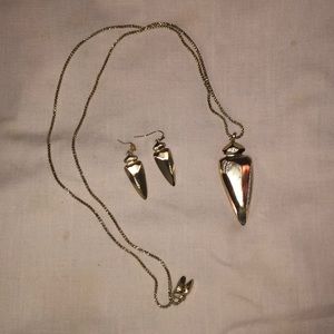 Kendra Scott Necklace and Earrings